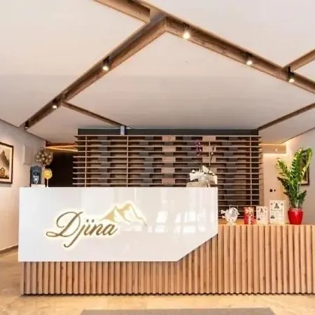 Lux Andrej A43 Djina Апартаменты *